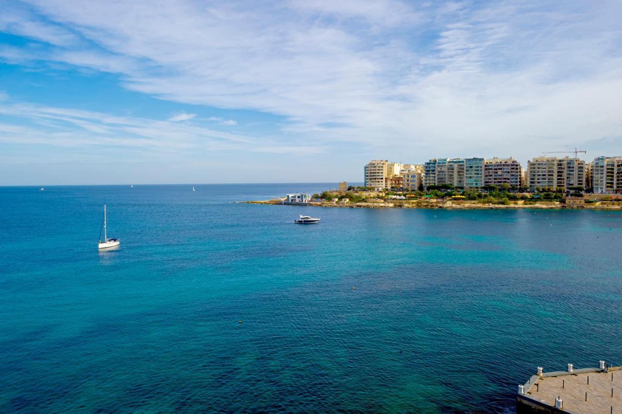 Saint Julian's Spinola Bay Top Floor Seafront 3 Bedroom Apartment With Panoramic Sea Views - By Getawaysmalta מראה חיצוני תמונה