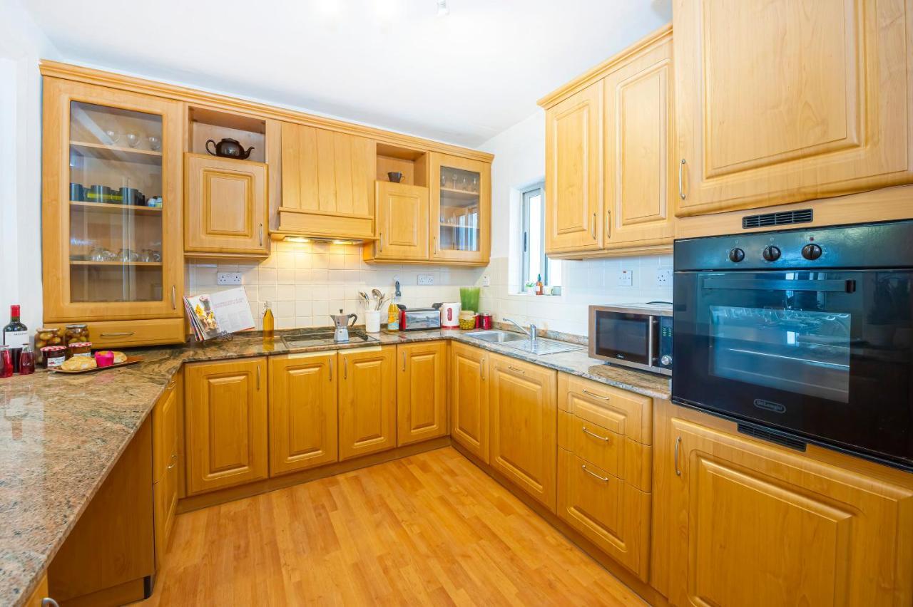 Saint Julian's Spinola Bay Top Floor Seafront 3 Bedroom Apartment With Panoramic Sea Views - By Getawaysmalta מראה חיצוני תמונה