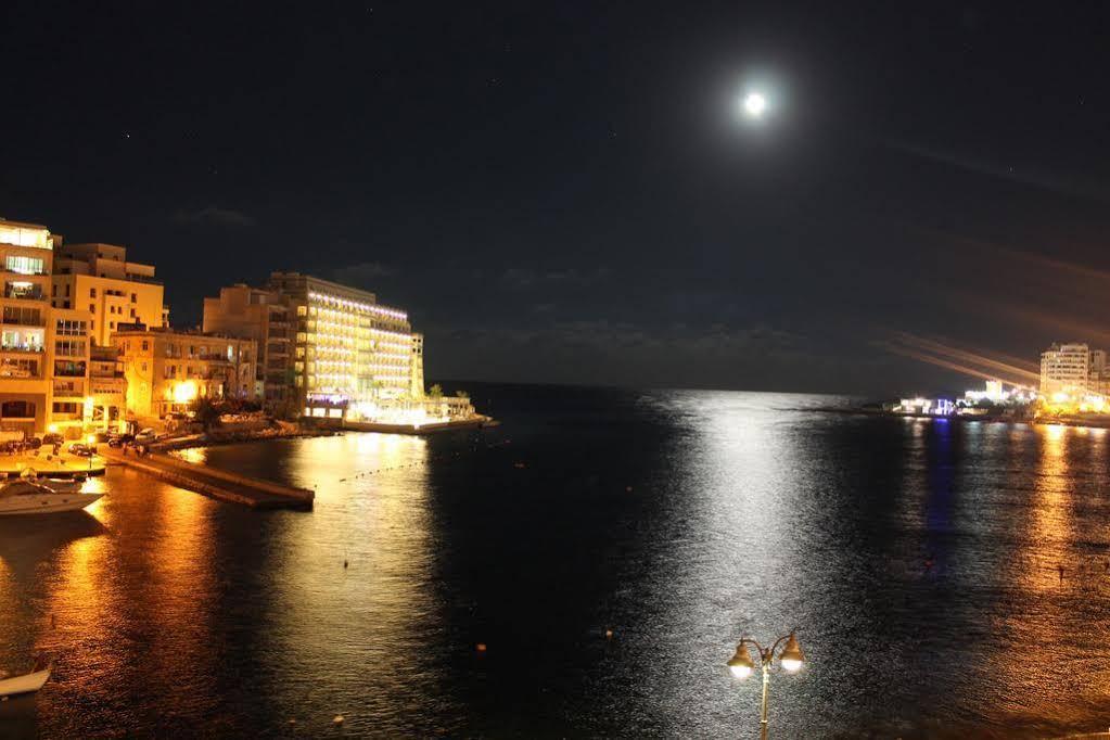 Saint Julian's Spinola Bay Top Floor Seafront 3 Bedroom Apartment With Panoramic Sea Views - By Getawaysmalta מראה חיצוני תמונה