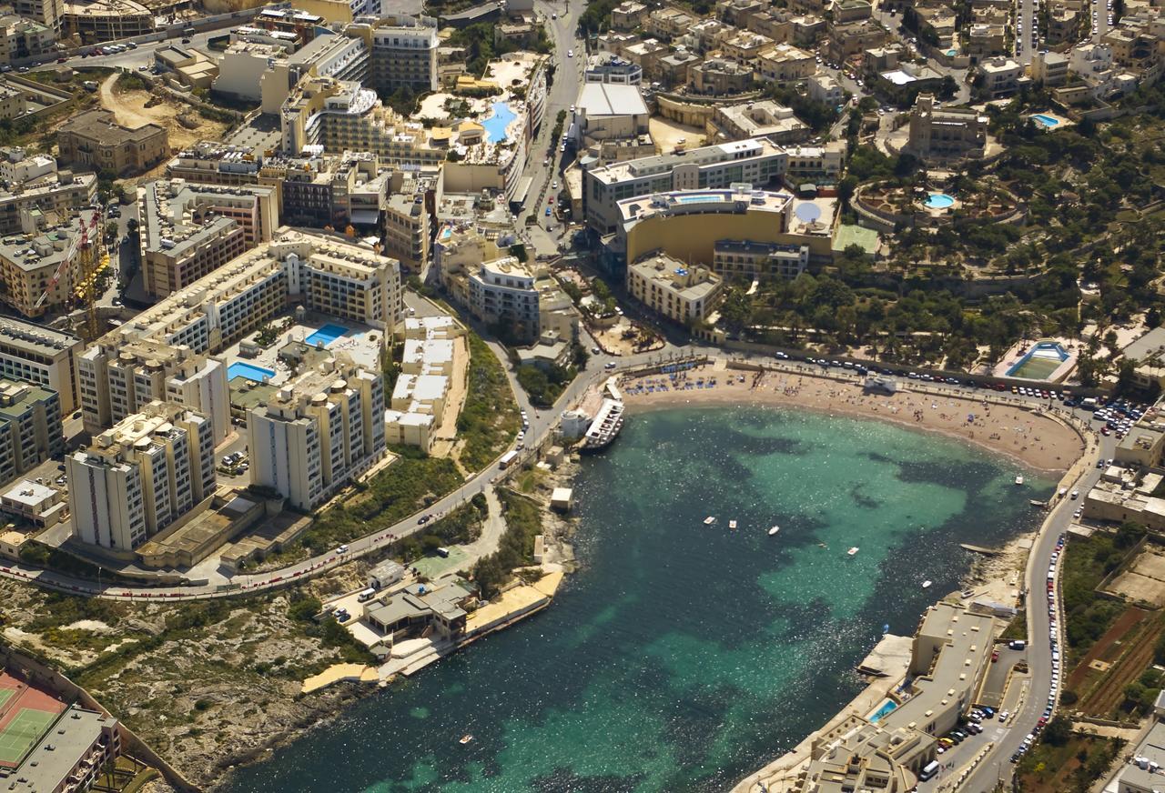 Saint Julian's Spinola Bay Top Floor Seafront 3 Bedroom Apartment With Panoramic Sea Views - By Getawaysmalta מראה חיצוני תמונה